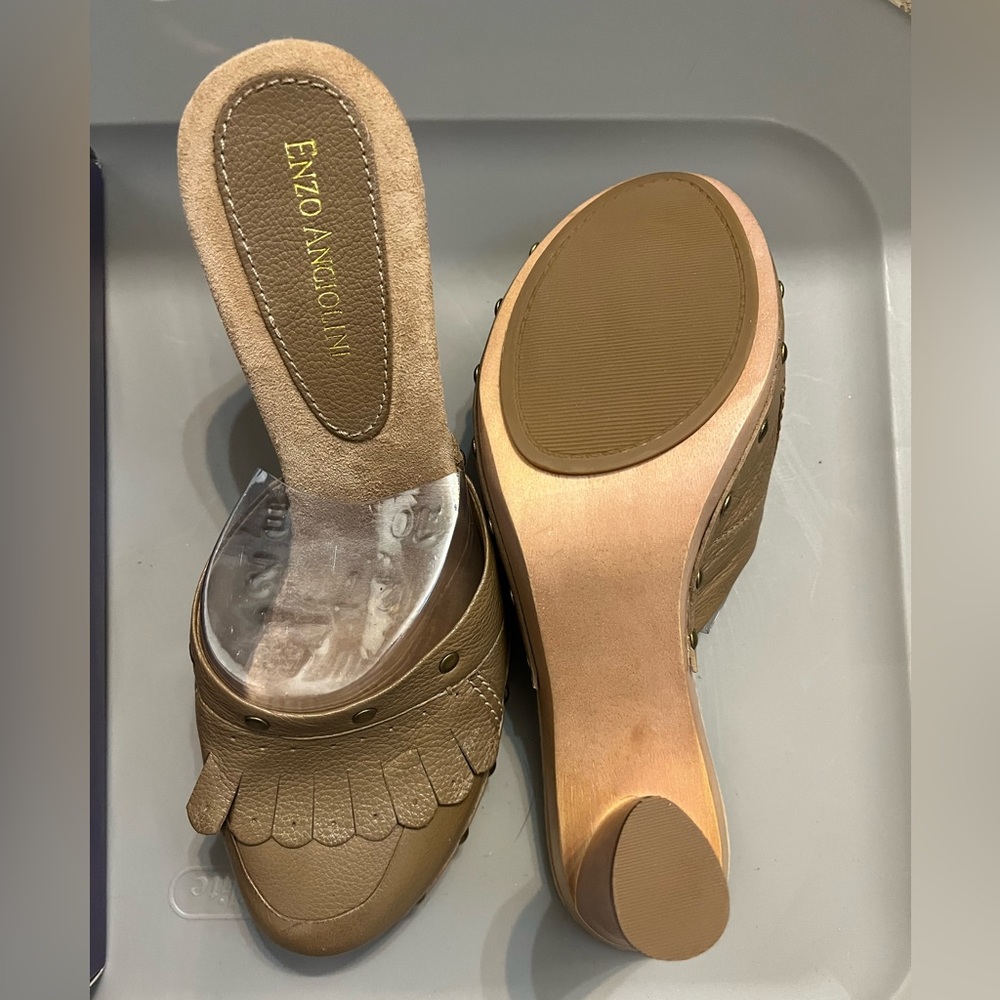 Enzo Angiolini medium natural leather platform mules. Size 10.
